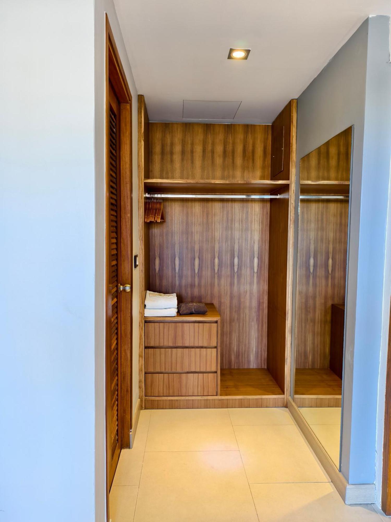 Lek Lek Samui Room X Coffee Bar Чавенг Бийч Екстериор снимка